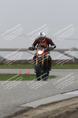 media/Nov-29-2025-TrackDaz (Sat) [[10ae2d9bce]]/A Group/Session 4 (Wheelie Bump)/